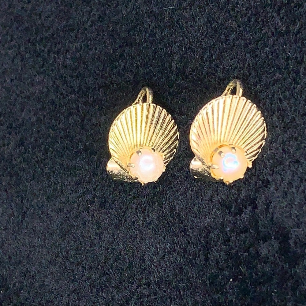 Vintage Coro Seashell Earrings Ivory Pearl Accent Yellow Gold Mermaid Gift - Picture 7 of 9